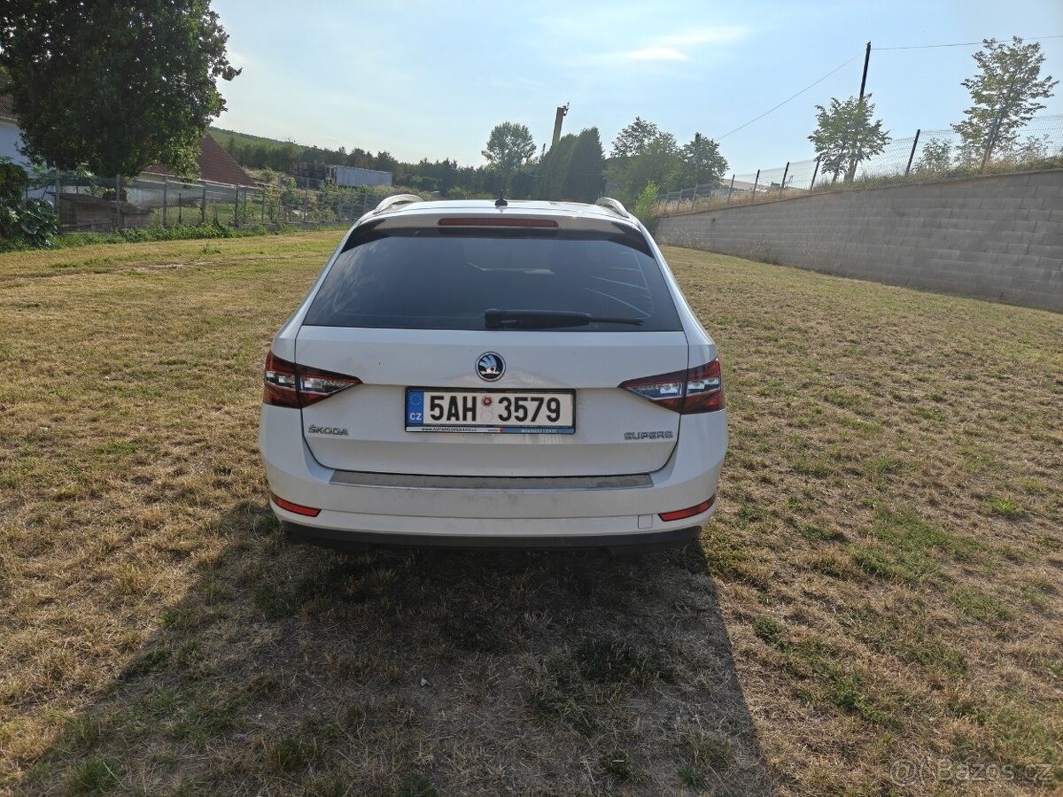 skoda-superb-2-0-tdi-110kw-dsg-laurin-klement - 9