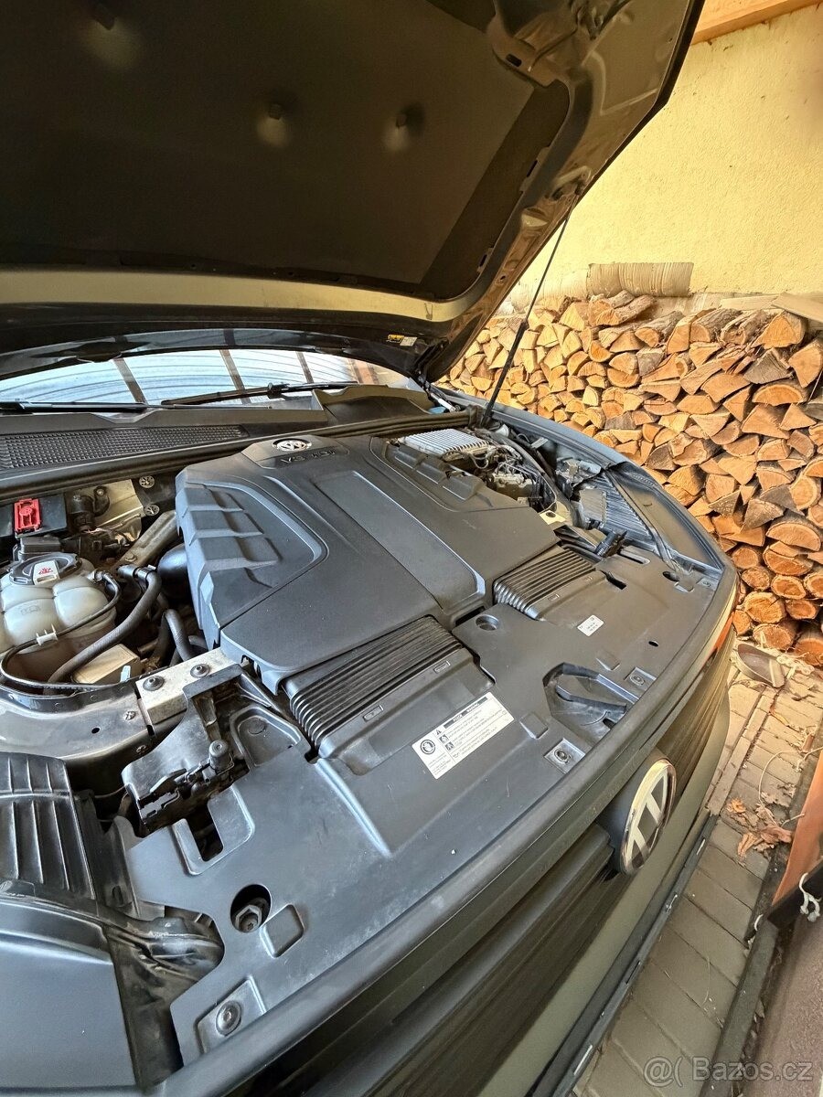 volkswagen-touareg-3-0-tdi-210-kw-nafta-automat - 4