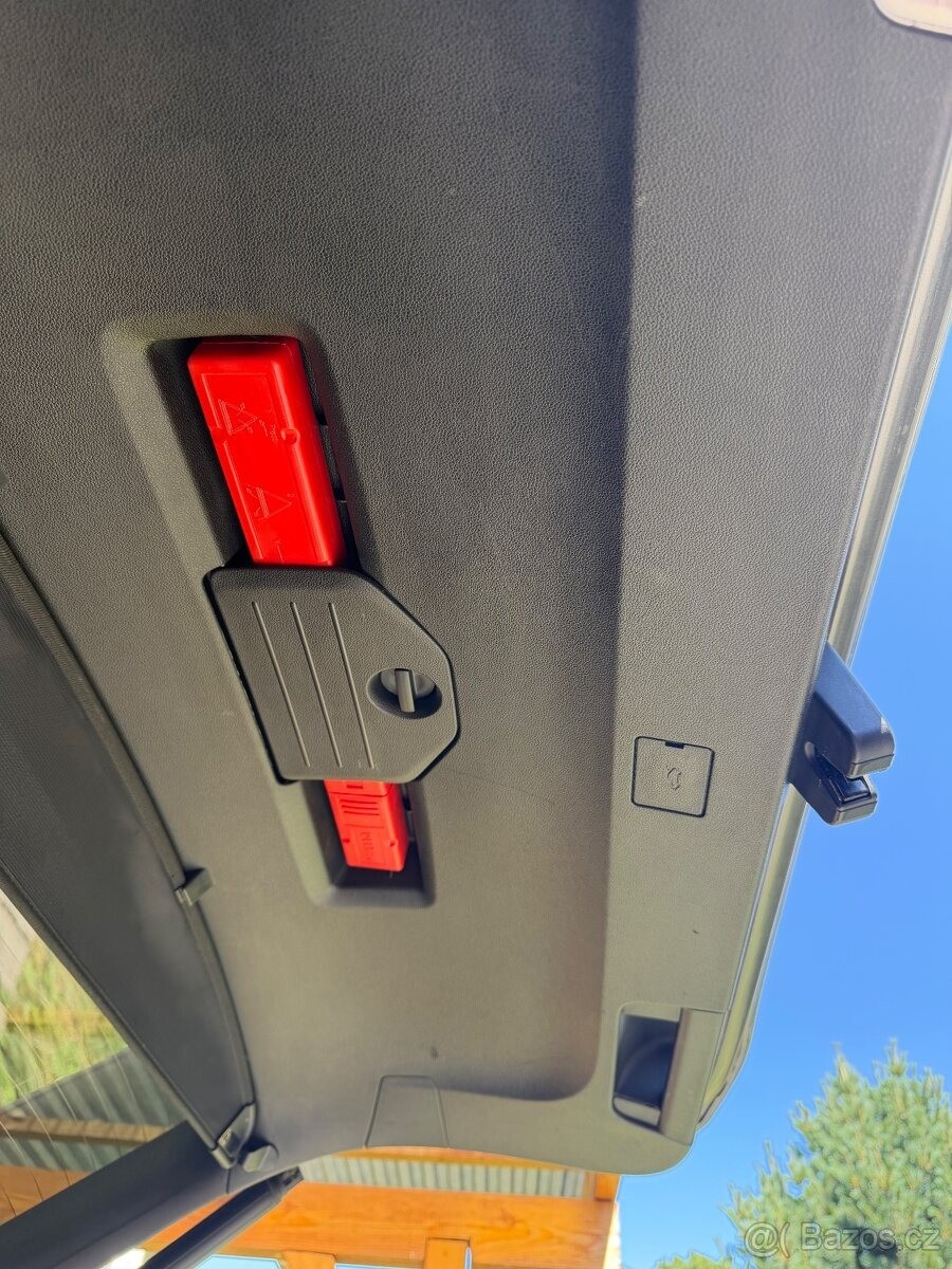 volkswagen-touareg-3-0-tdi-210-kw-nafta-automat - 9