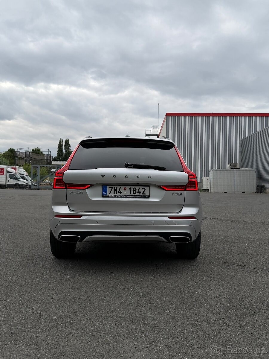 volvo-xc60-2-0-t5-awd - 4