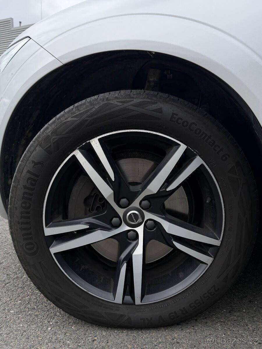 volvo-xc60-2-0-t5-awd - 9