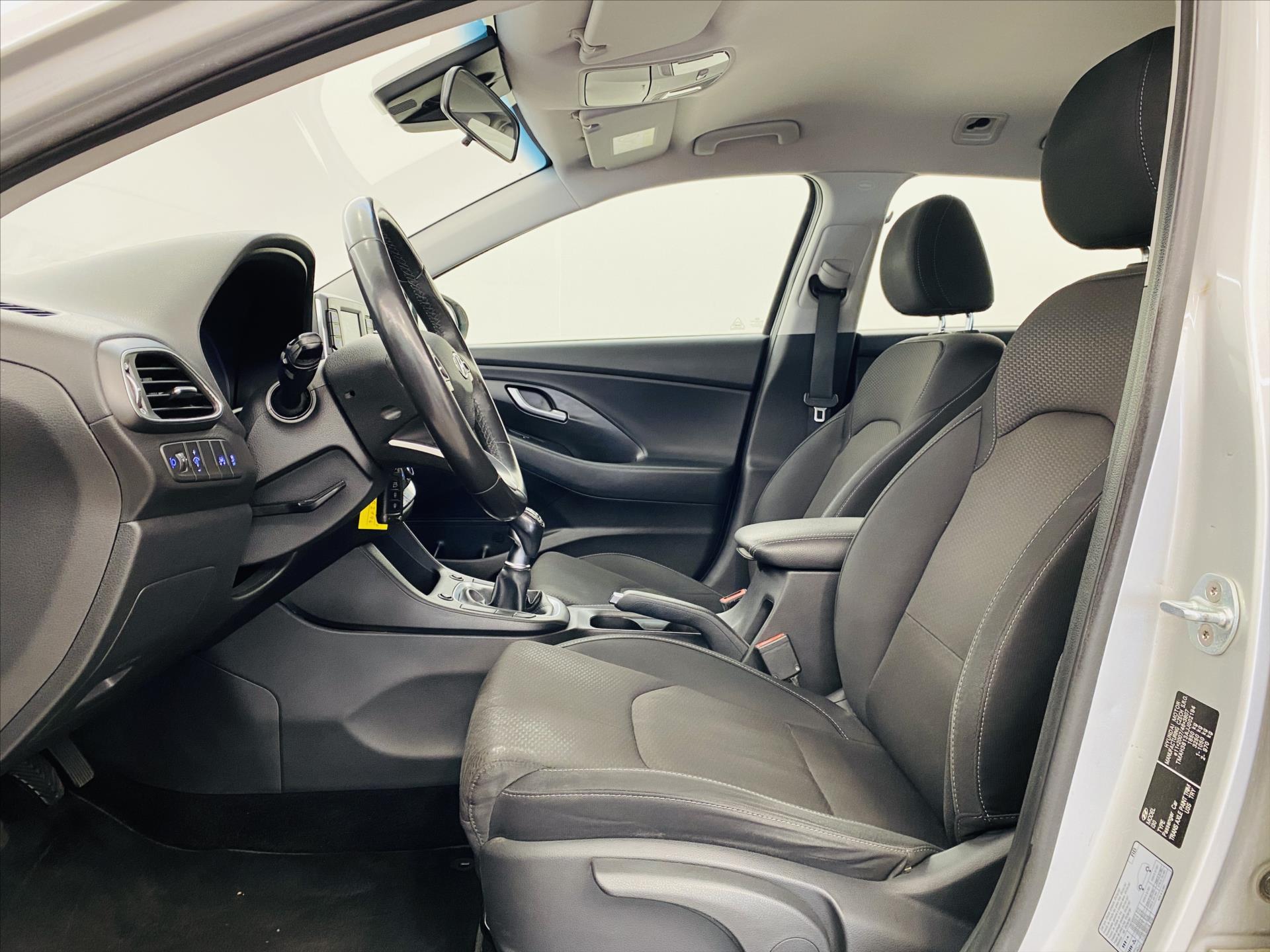 hyundai-i30-1-4-t-gdi-103kw - 4