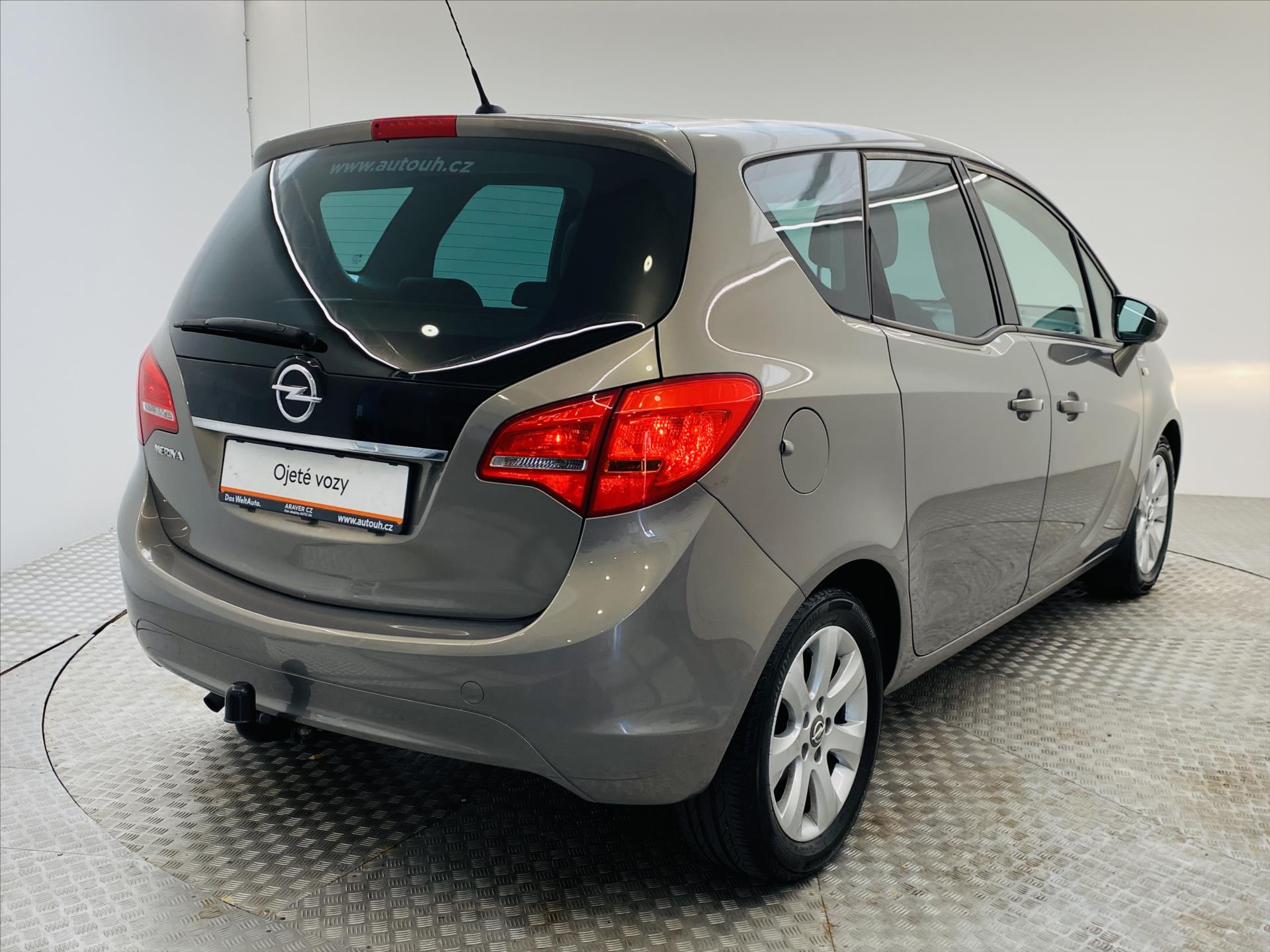 opel-meriva-1-4-i-74-kw-digi-klima-cosmo - 1