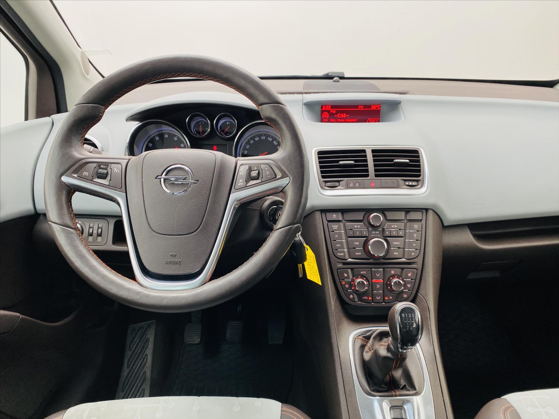 opel-meriva-1-4-i-74-kw-digi-klima-cosmo - 9