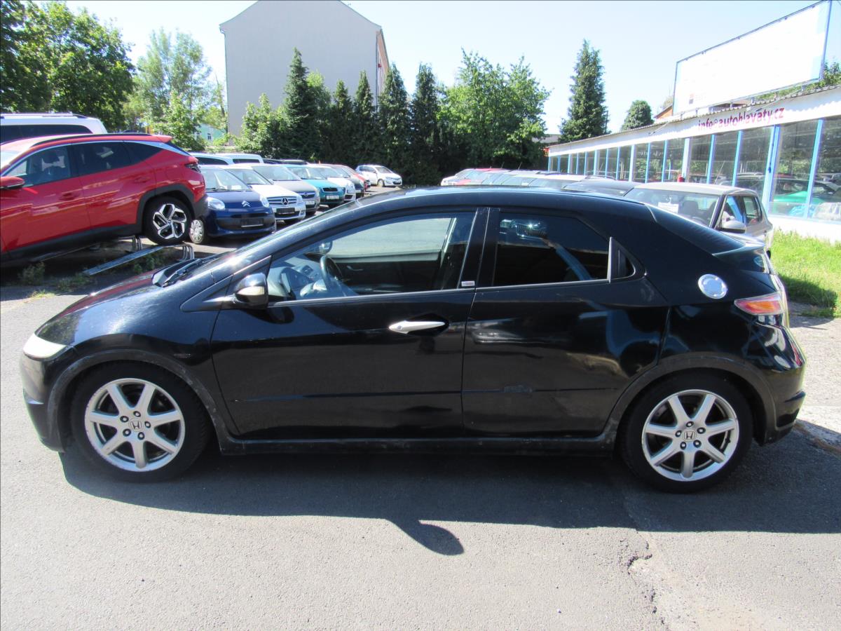 honda-civic-2-2-i-ctdi-103kw - 6