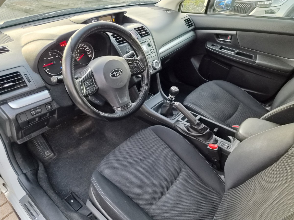 subaru-xv-2-0-d-4wd-vyhr-sedacky-kamera - 4