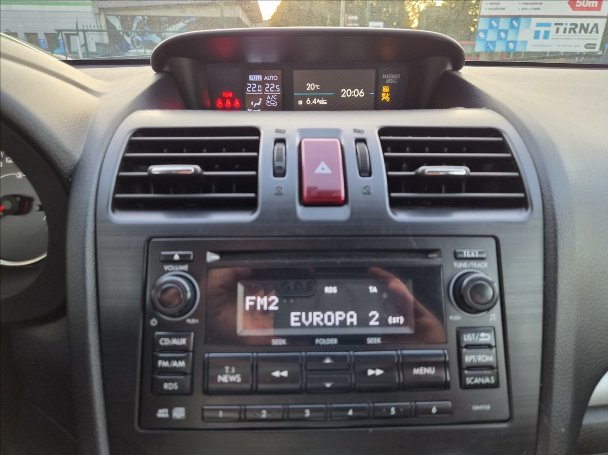 subaru-xv-2-0-d-4wd-vyhr-sedacky-kamera - 9