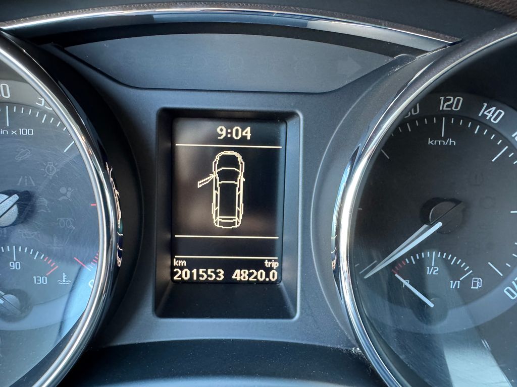 skoda-superb-combi-2-0-tdi-dsg-lak - 9