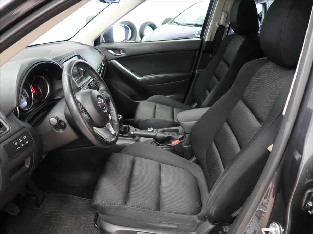 mazda-cx-5-2-0-i-attraction-1-majitel-top - 9