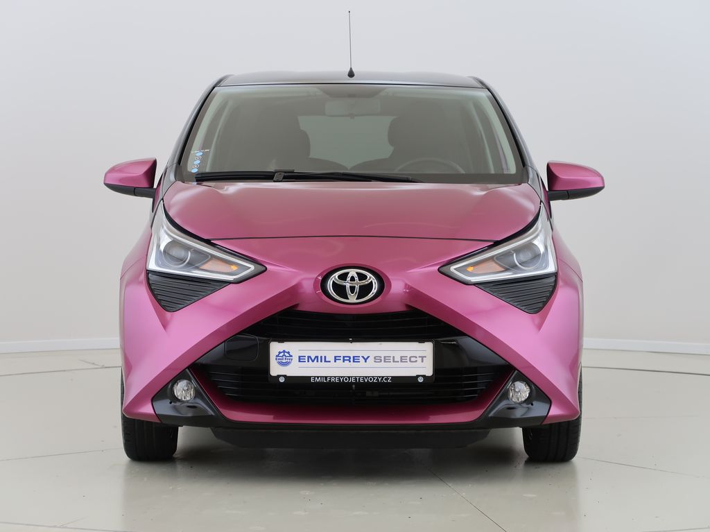 toyota-aygo-1-0-vvt-i-selection-kamera-cz - 1