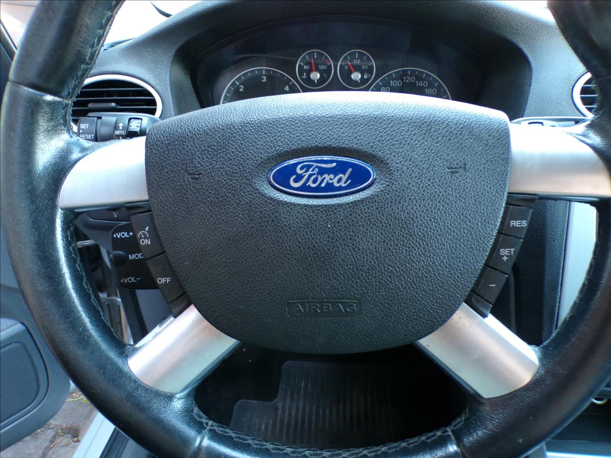 ford-focus-1-6-tdci-digi-klima - 9