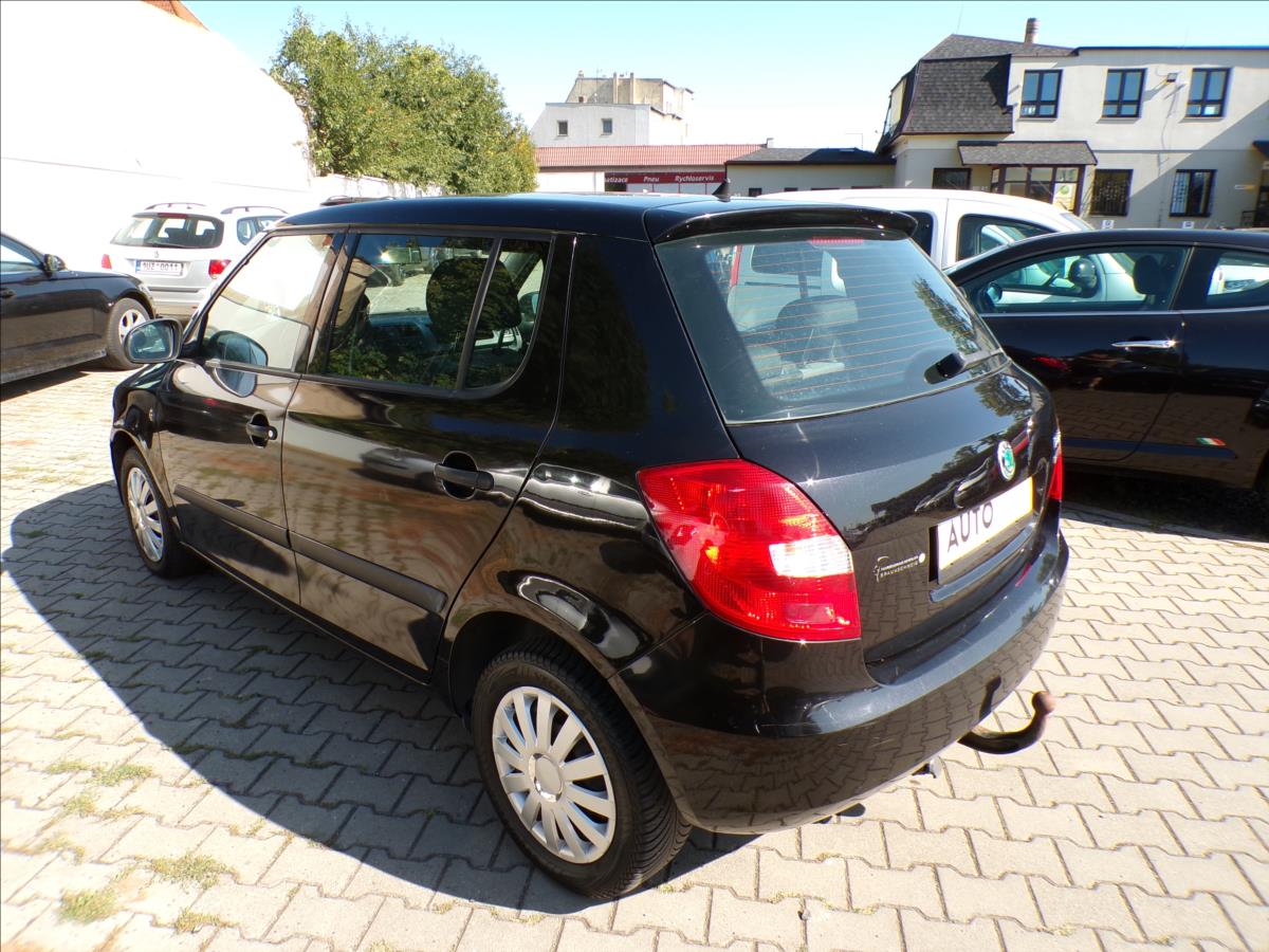 skoda-fabia-1-2-tsi-tazne-zarizeni-klima - 3