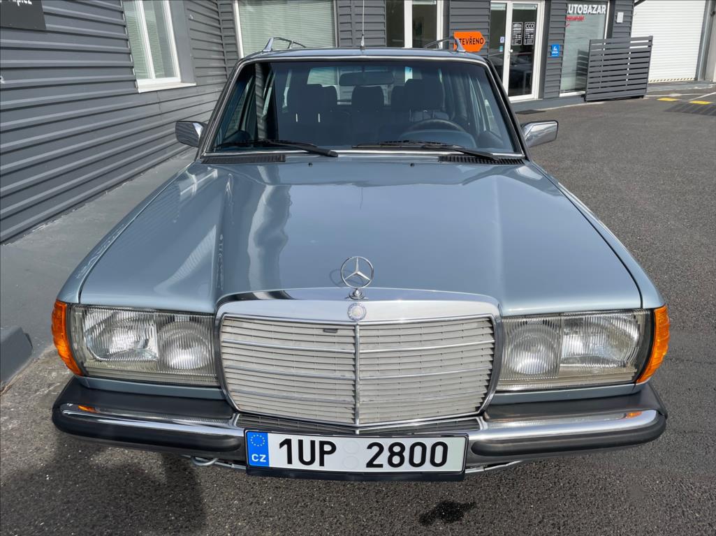 mercedes-benz-123-2-9 - 2