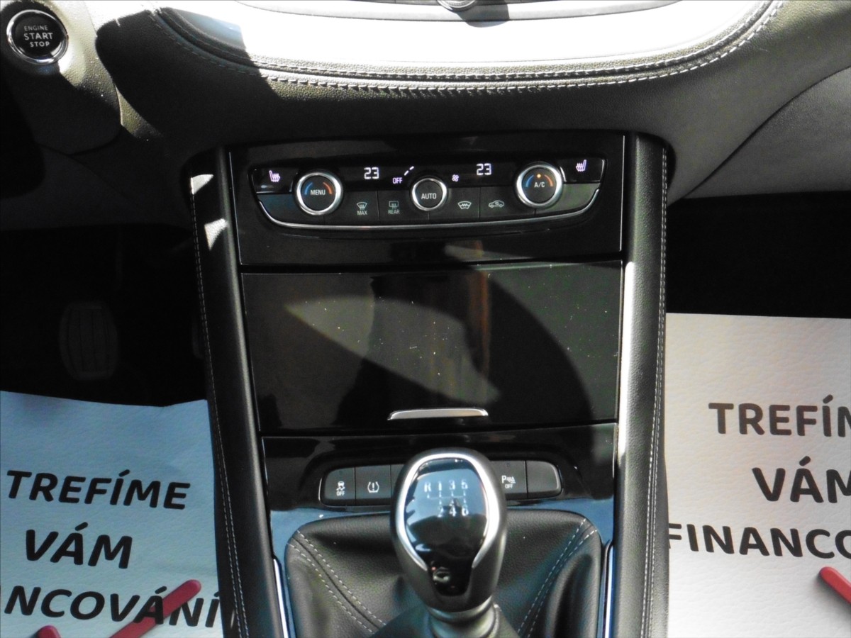 opel-grandland-x-1-2-t-ultimate-96kw-navi - 9