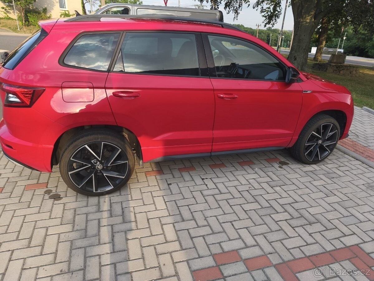 skoda-karoq-1-5-1-5tsi-sportline - 9