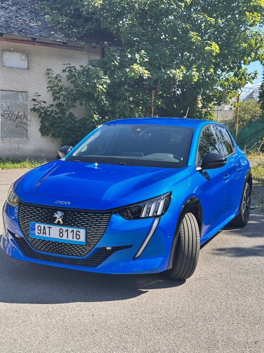 Peugeot 208 1,2   GT,AUTOMAT EAT8 /130 Koní