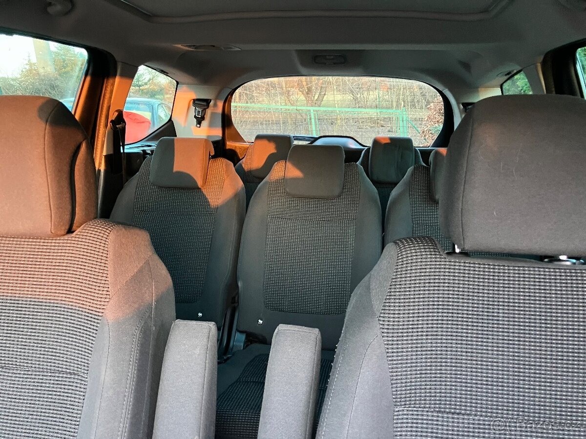peugeot-5008-2-0-hdi-110kw-7-mist-panorama - 9