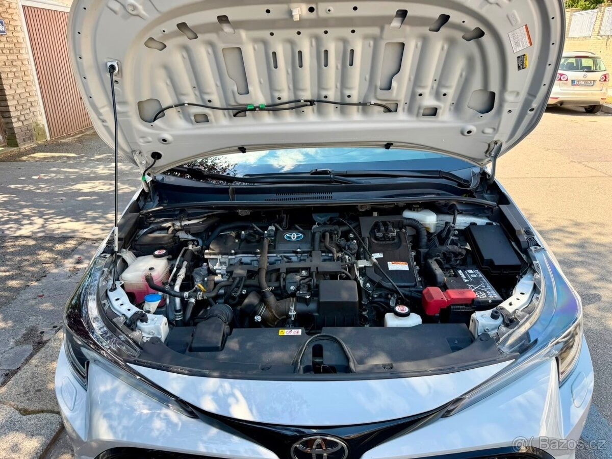 toyota-corolla-1-8-ts-hybrid-gr-sport - 9