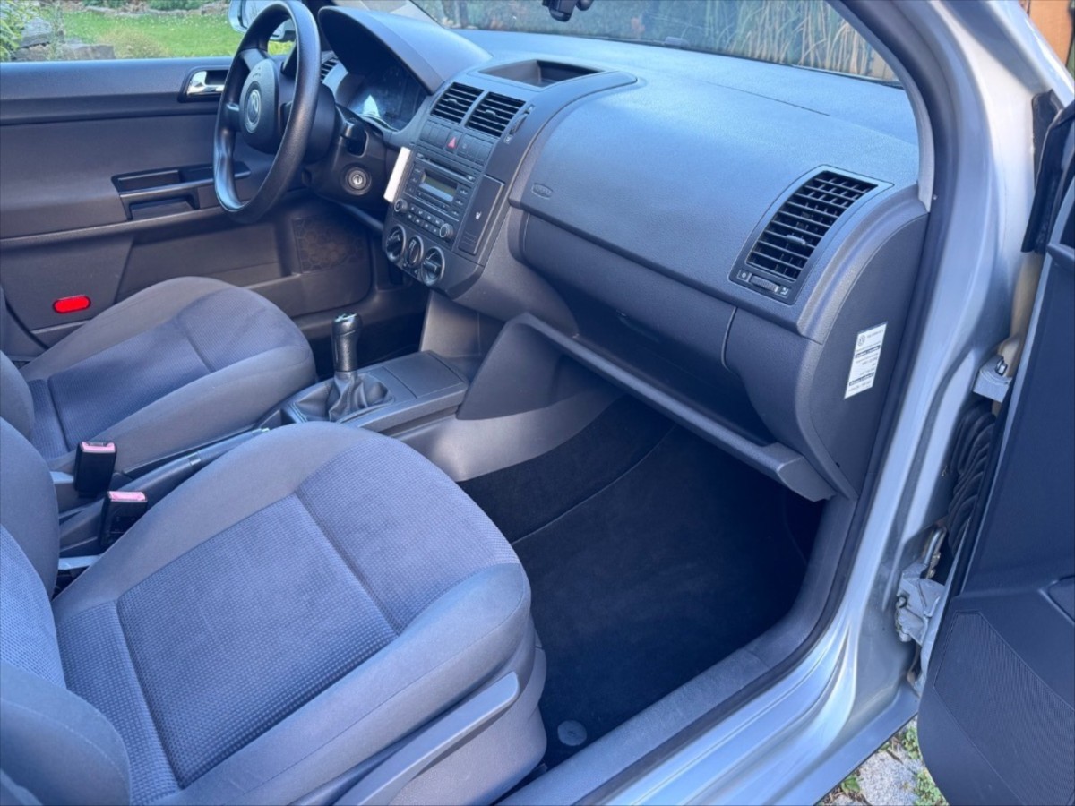 volkswagen-polo-1-2-vykon-40kw-rok-vyroby-2006 - 4