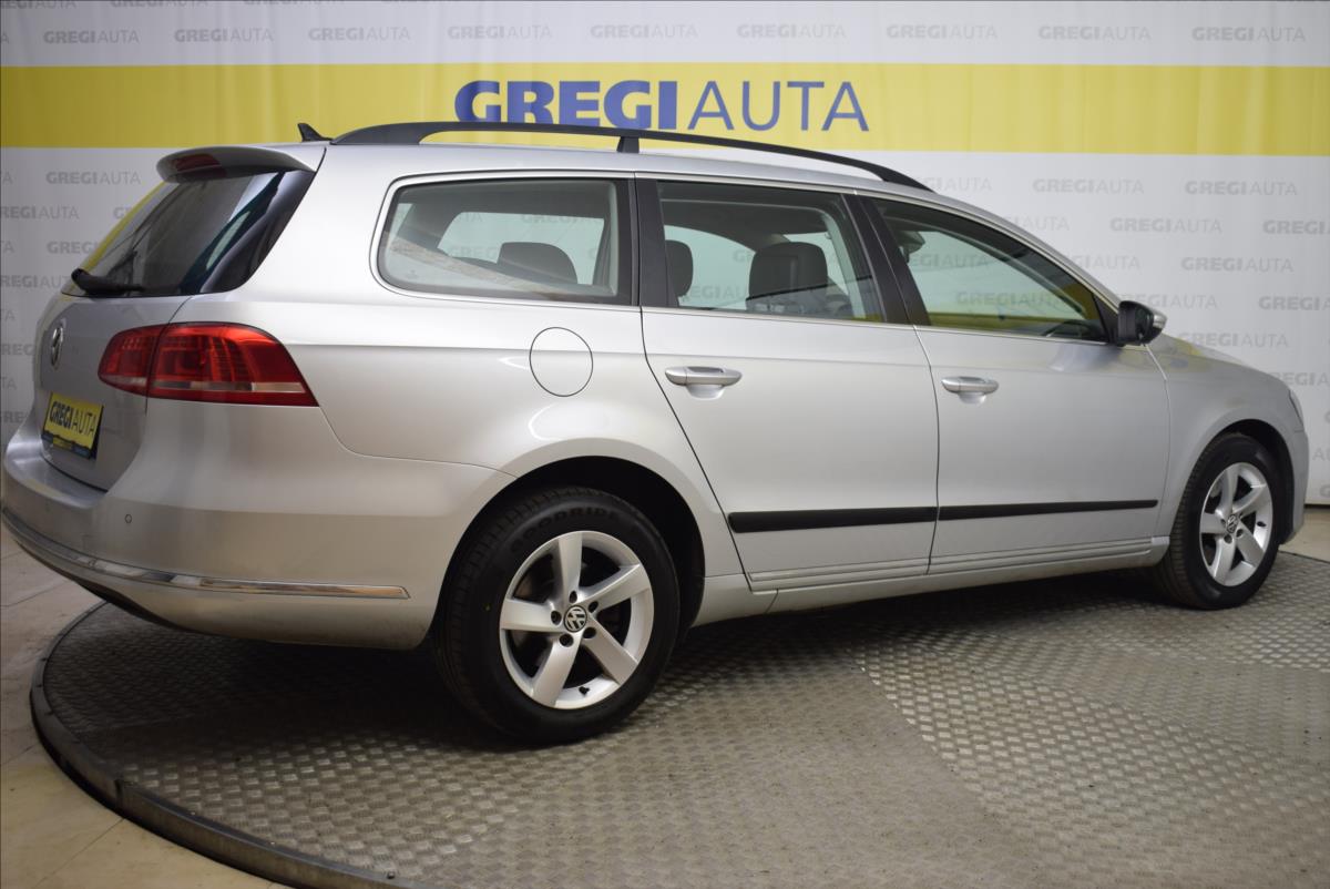 volkswagen-passat-2-0-tdi-pr-servis-po-tk - 4