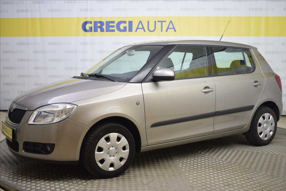 skoda-fabia-1-6-i-automat-pr-servis-skoda - 1