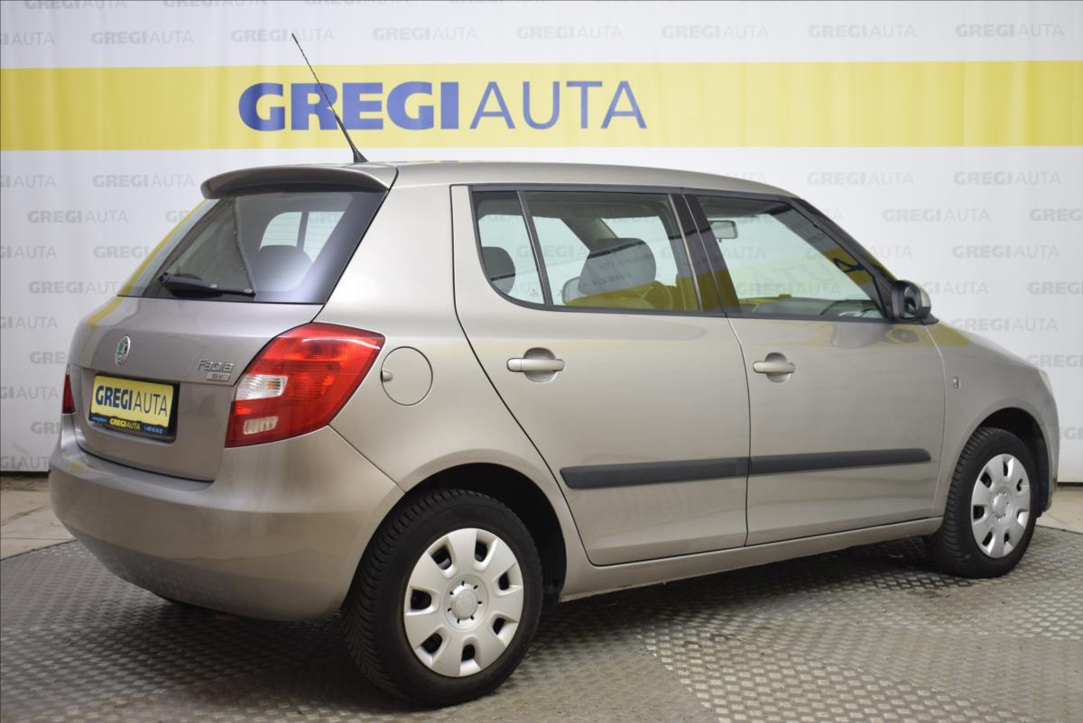 skoda-fabia-1-6-i-automat-pr-servis-skoda - 4