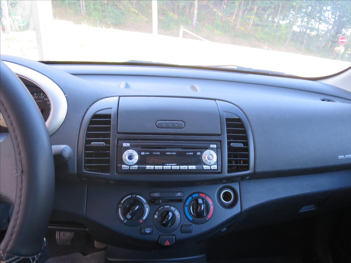 nissan-micra-1-2-i - 9