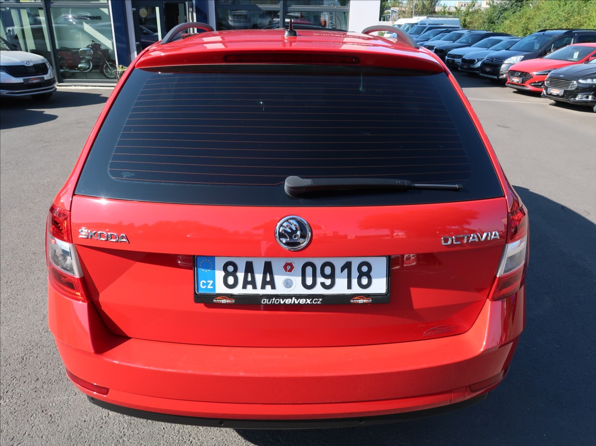 skoda-octavia-1-6-tdi-85kw-1majcr-serv-k-dph - 7