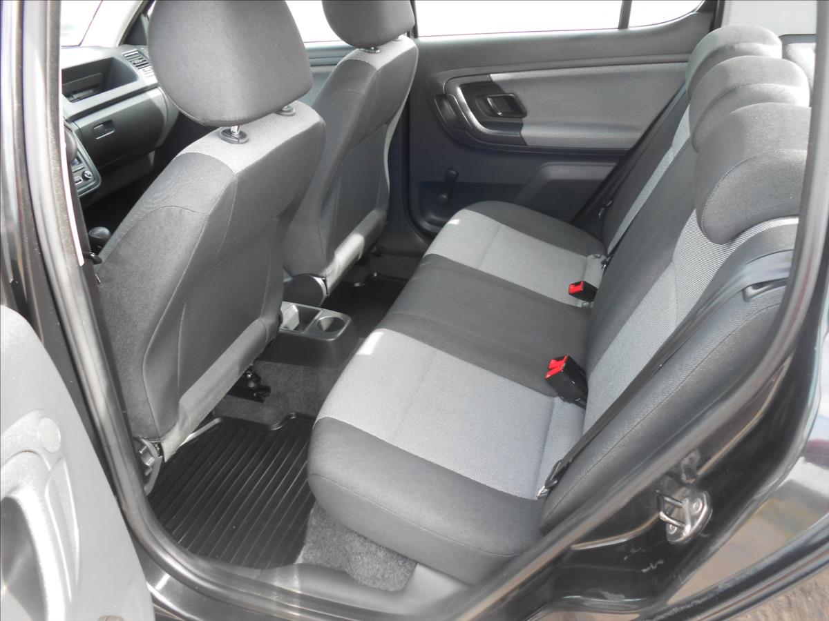 skoda-fabia-1-2-tsi-63kw-klima-historie - 8