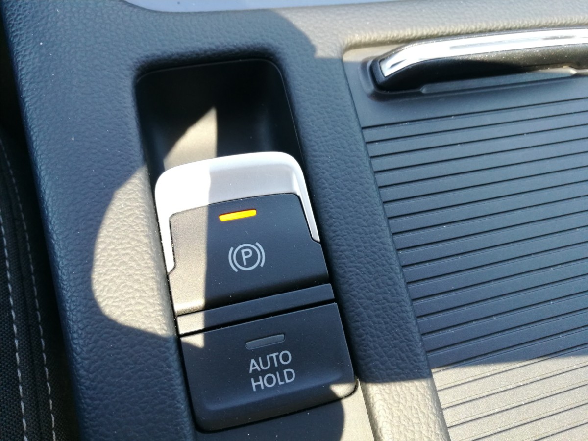 volkswagen-passat-2-0-tdi-dsg - 9