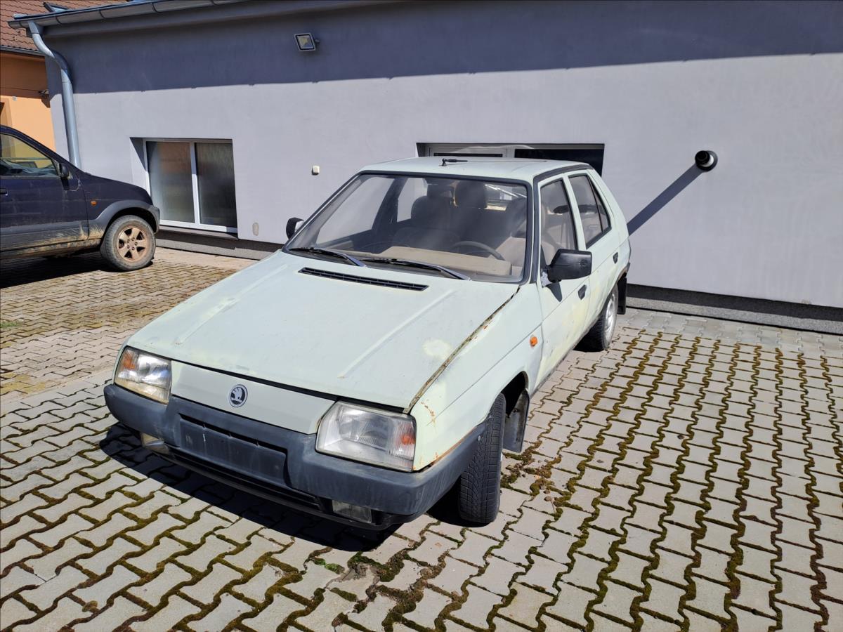 Škoda Favorit 1,3 ECO UHRAZENO 1.MAJITEL  135