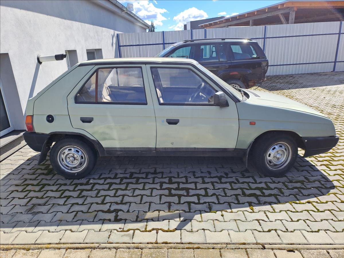 skoda-favorit-1-3-eco-uhrazeno-1-majitel-135 - 2