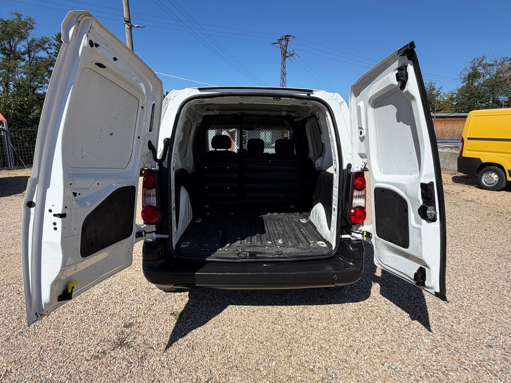 citroen-berlingo-1-6hdi-73kw-3-mistne-dph - 4