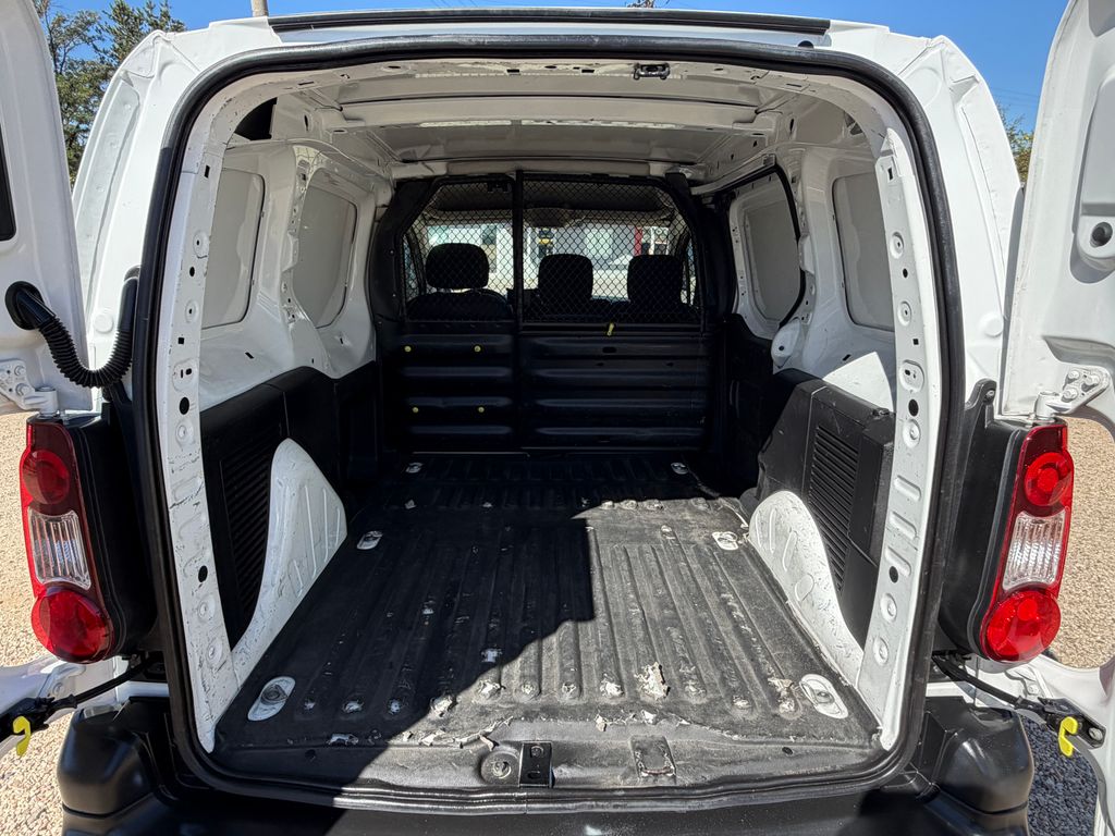 citroen-berlingo-1-6hdi-73kw-3-mistne-dph - 5