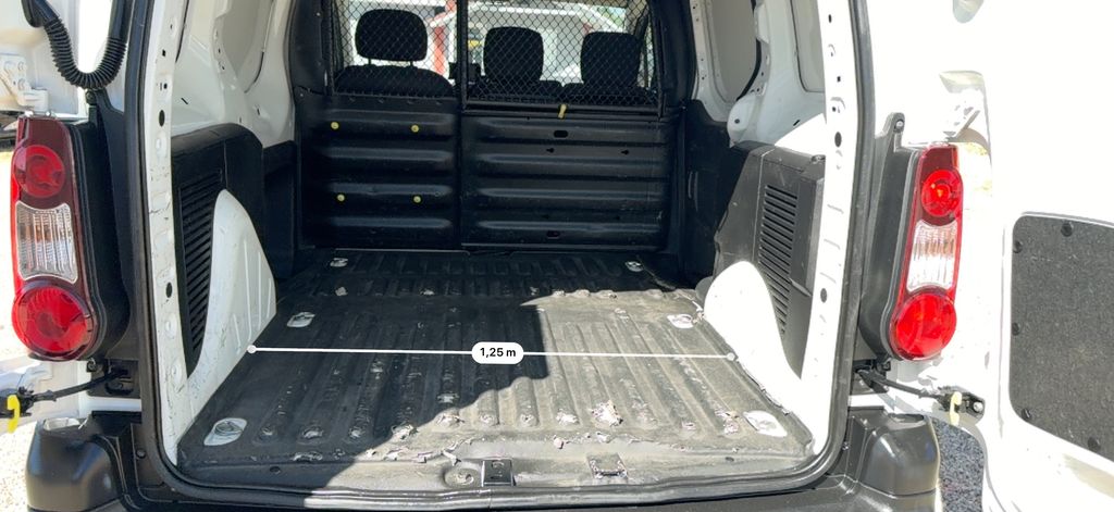 citroen-berlingo-1-6hdi-73kw-3-mistne-dph - 8