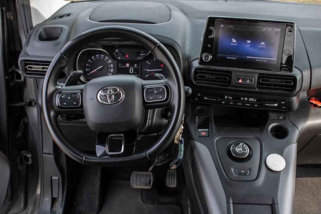 toyota-proace-city-verso-2020-at-96kw - 7