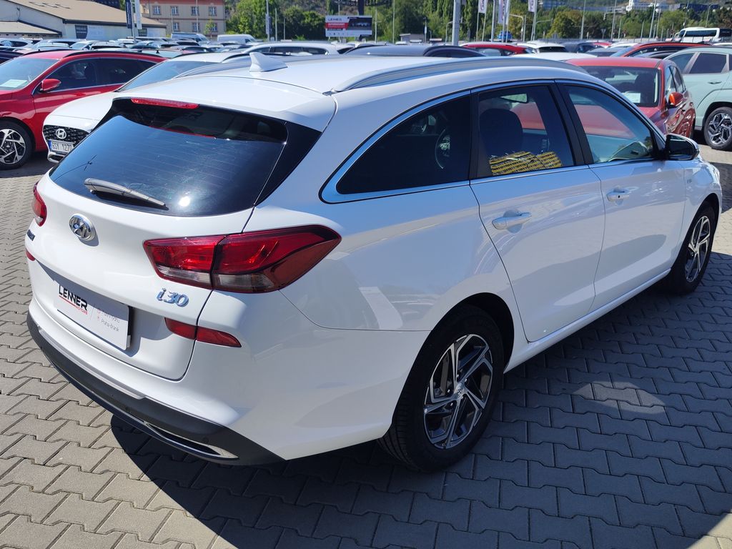 hyundai-i30-1-5-t-gdi-117kw-smart - 4