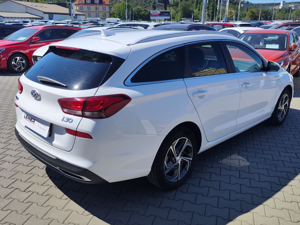hyundai-i30-1-5-t-gdi-117kw-smart - 4