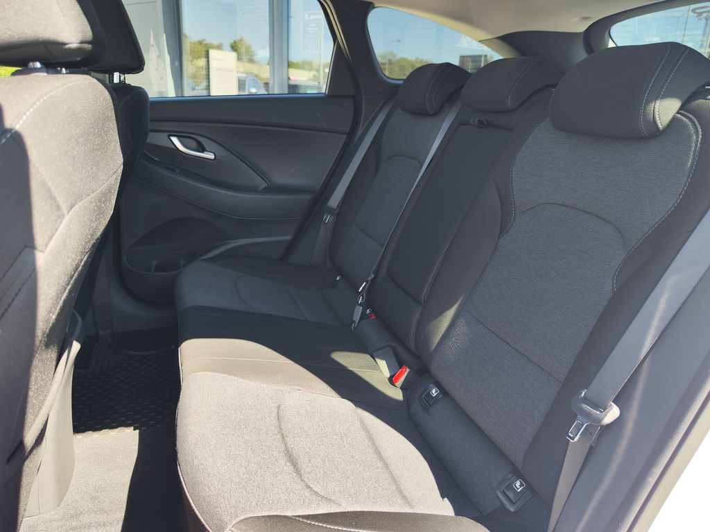 hyundai-i30-1-5-t-gdi-117kw-smart - 9