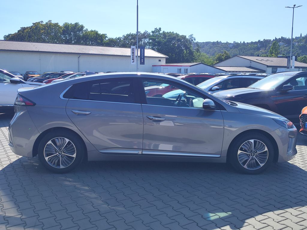hyundai-ioniq-1-6-gdi-104kw-my20-style-phev - 3