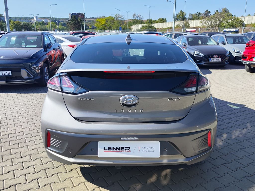 hyundai-ioniq-1-6-gdi-104kw-my20-style-phev - 5