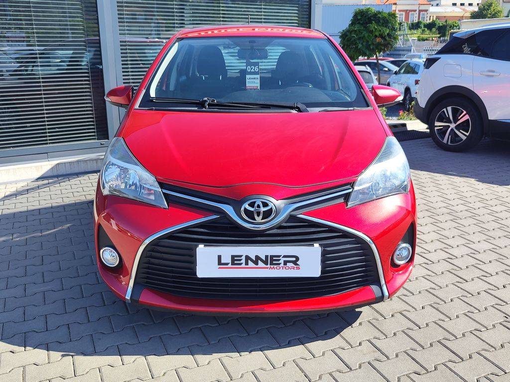 toyota-yaris-1-33-dual-vvt-i-73kw-at-trend - 1