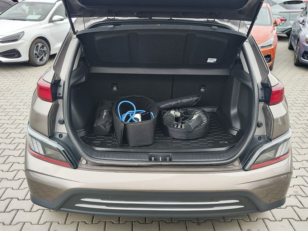 hyundai-kona-ev-64kwh-czech-edition-at - 8