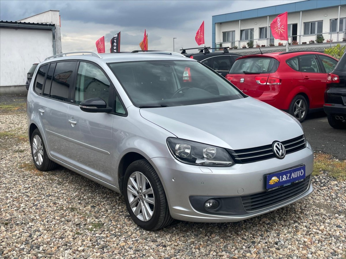 volkswagen-touran-1-4-tsi - 2