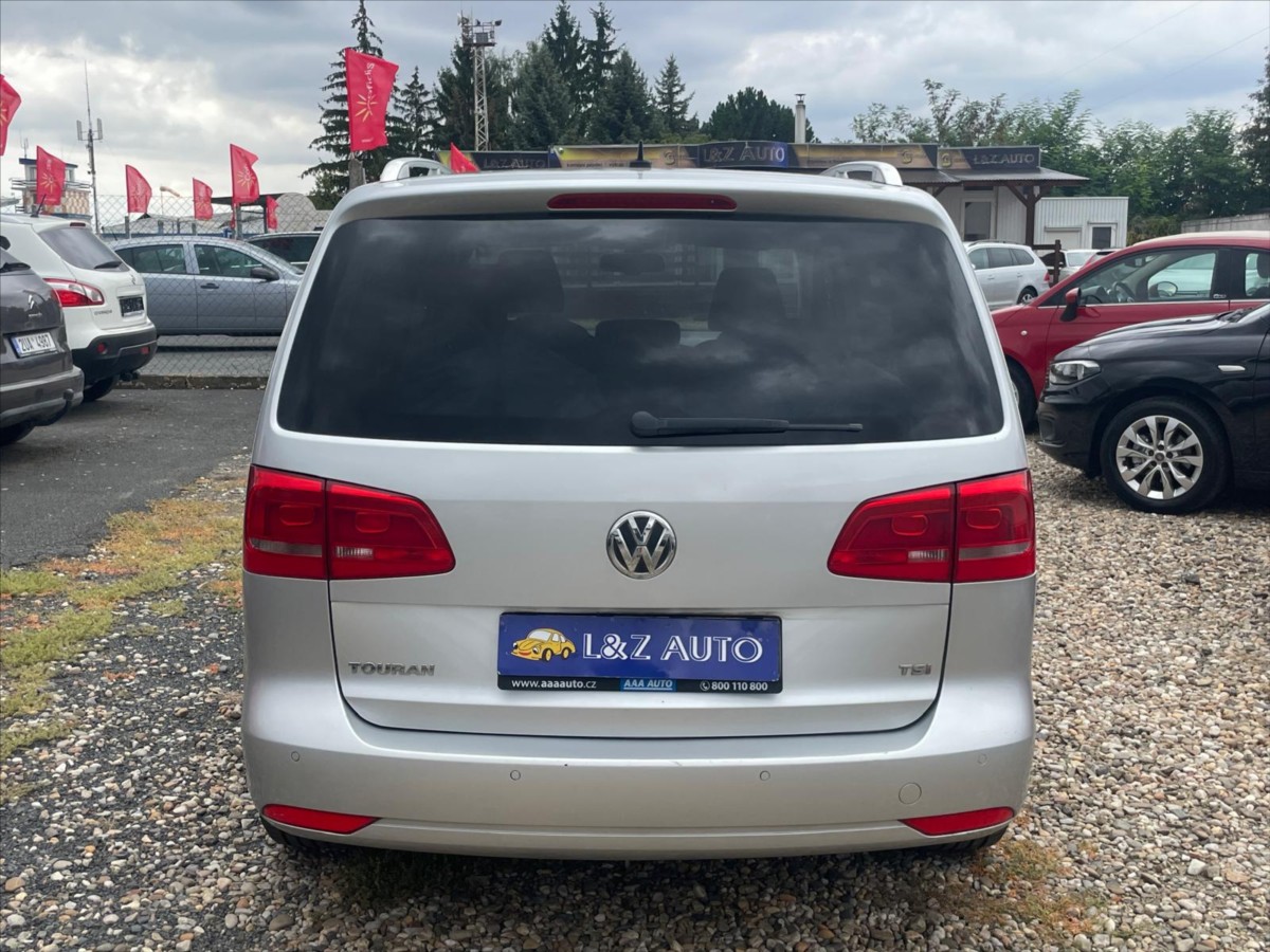 volkswagen-touran-1-4-tsi - 4