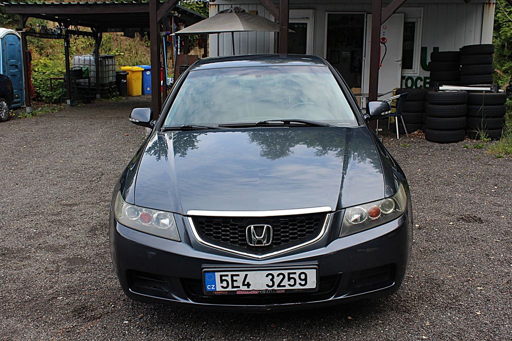 honda-accord-2-2-i-ctdi-elegance - 1