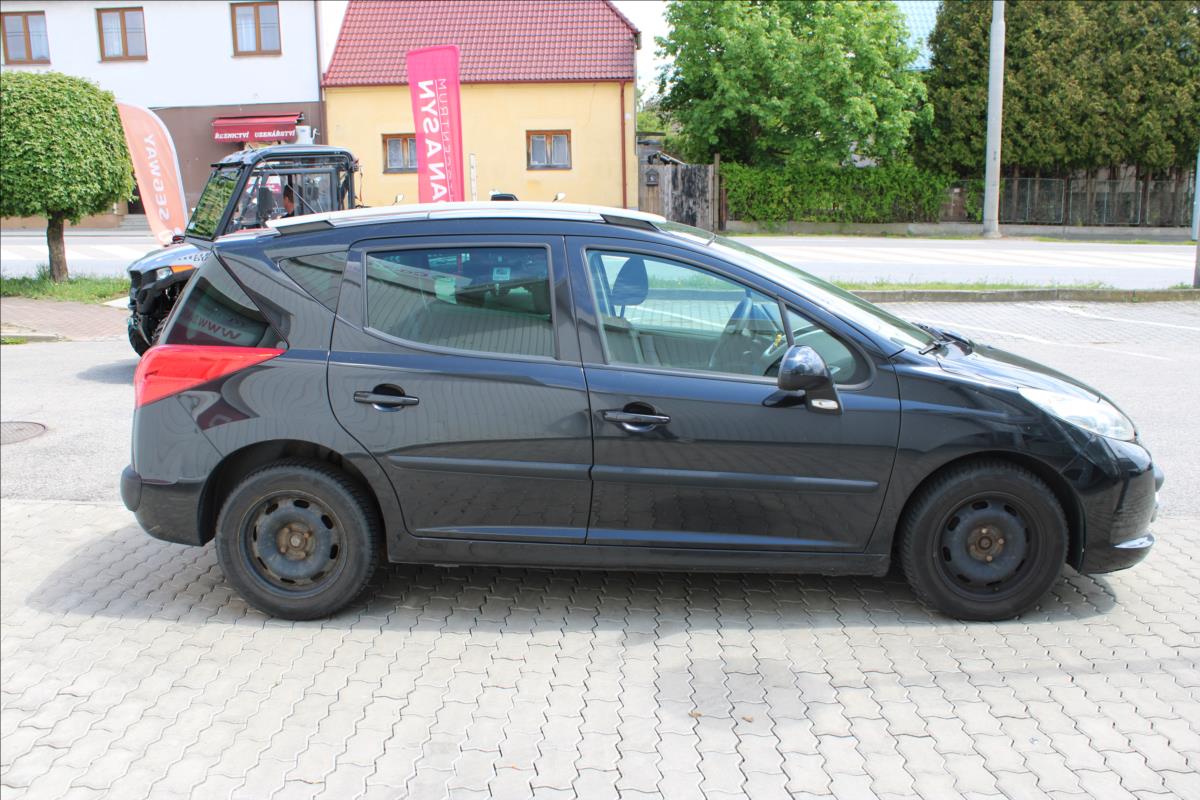 peugeot-207-1-4-i-2-majitel - 2