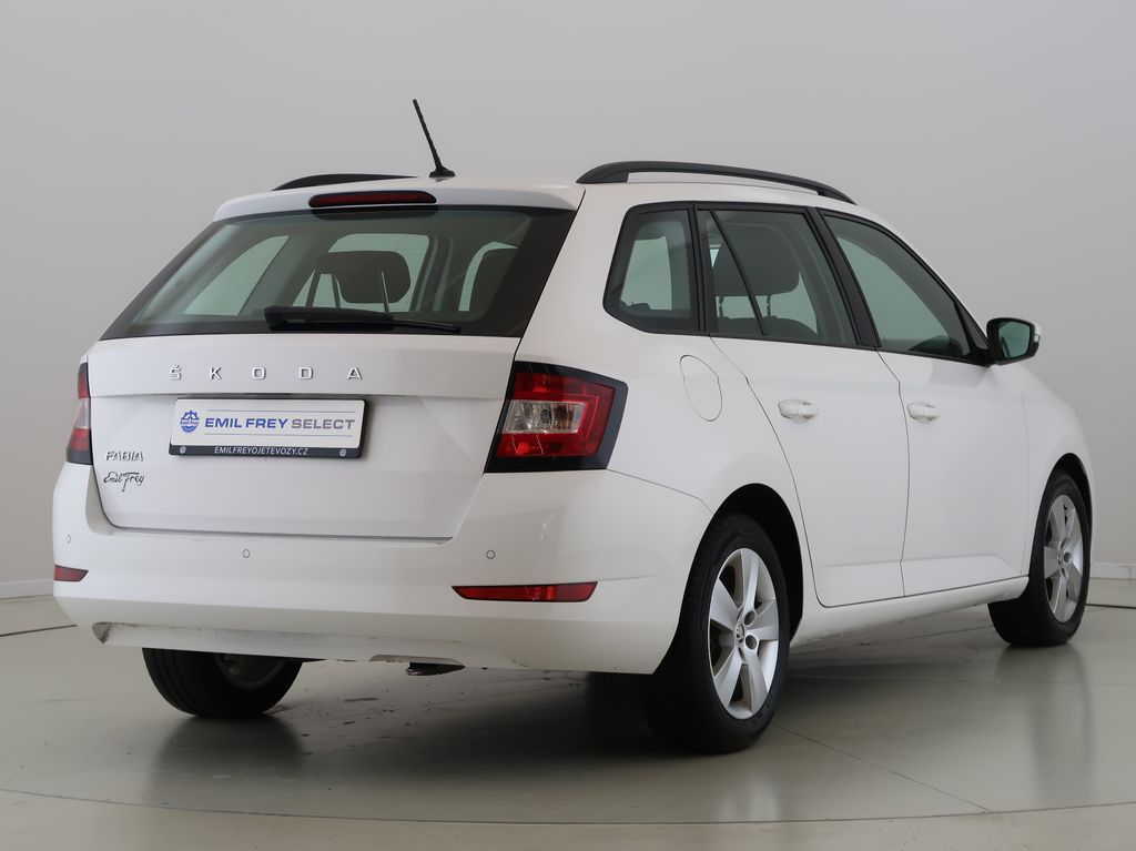 skoda-fabia-1-0-tsi-70kw-ambition-cz - 4