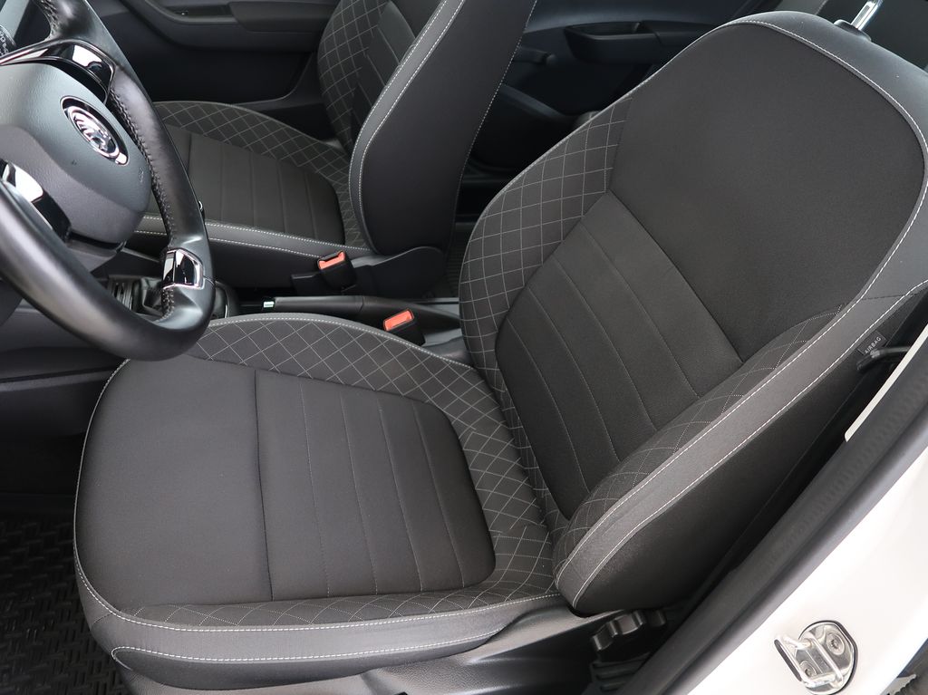skoda-fabia-1-0-tsi-70kw-ambition-cz - 8