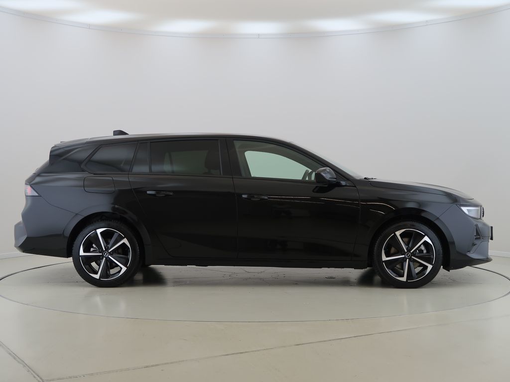 opel-astra-1-2-96kw-automat-edition-st - 3
